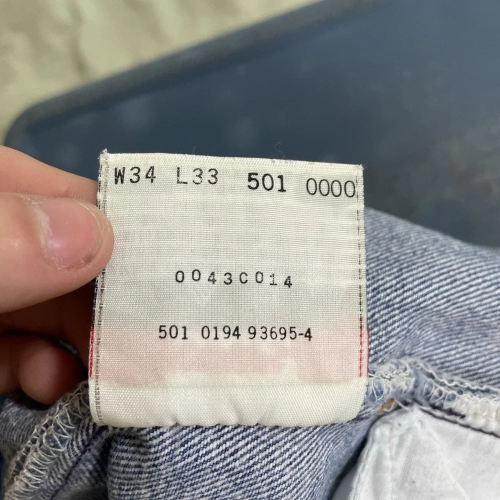 Levis item excellent
